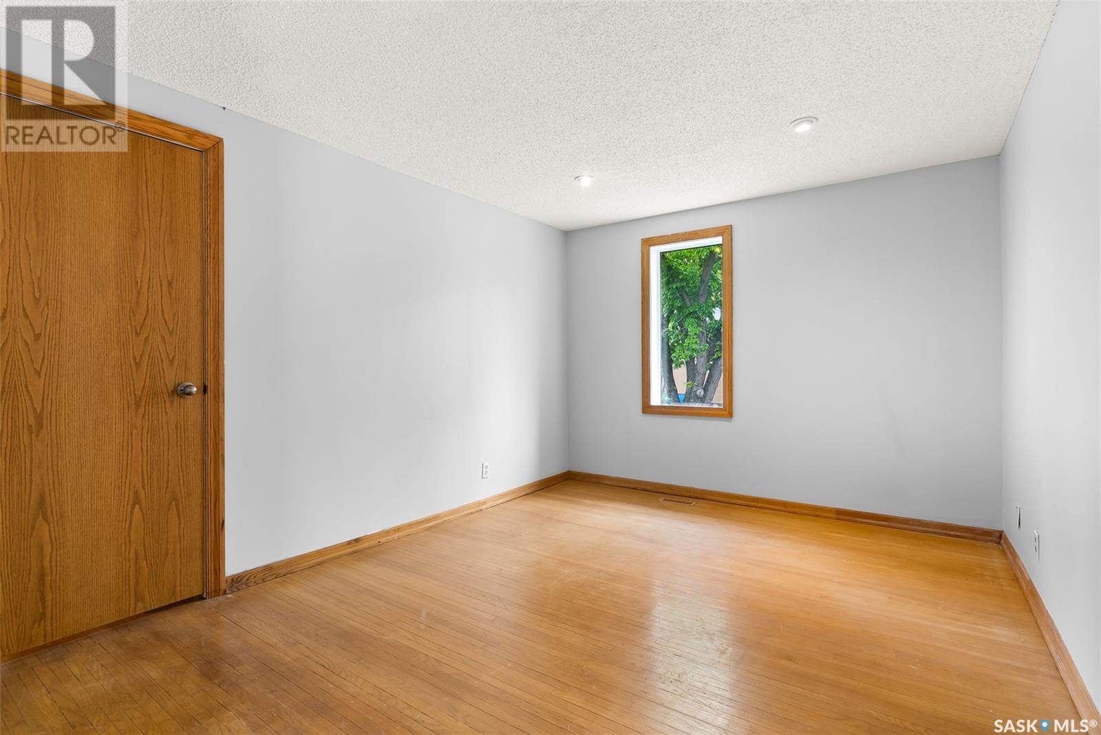 2062 Cornwall Street Property Photo 28