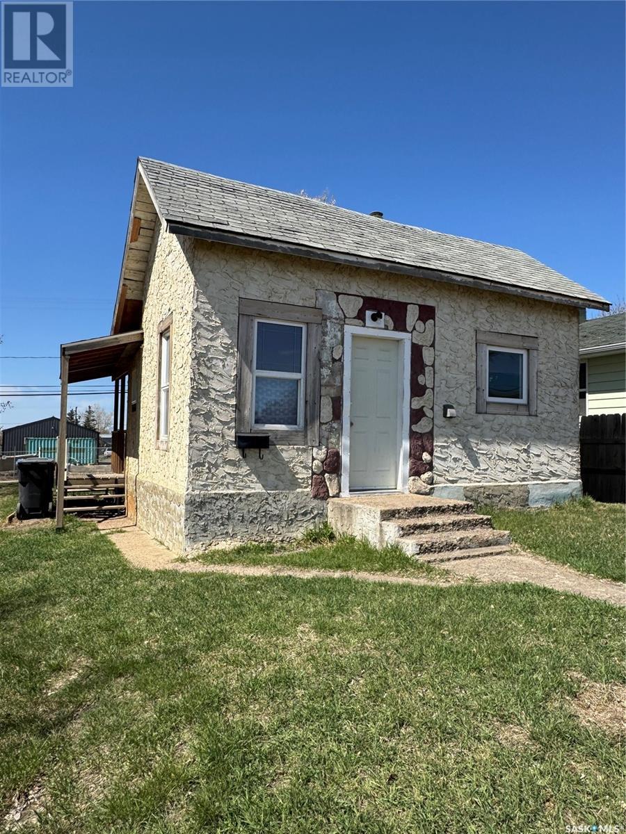711 110th Street Property Photo 1