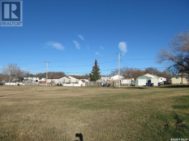 490-498 5th Street W Property Photo 5