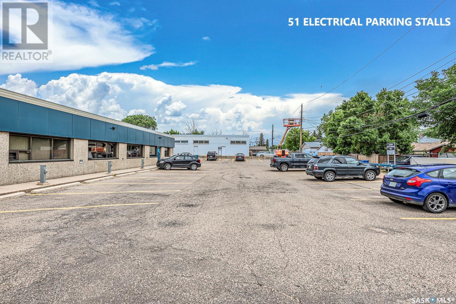 1445 Park Street Property Photo 3