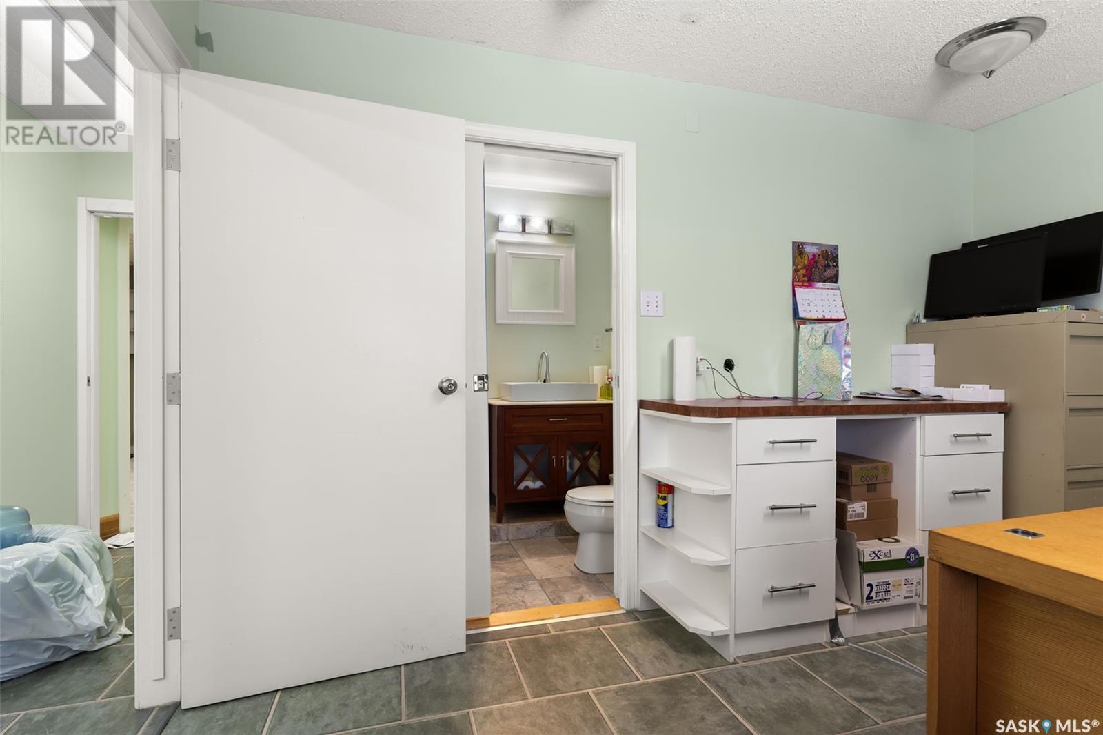 1020 Mcdonald Street Property Photo 6