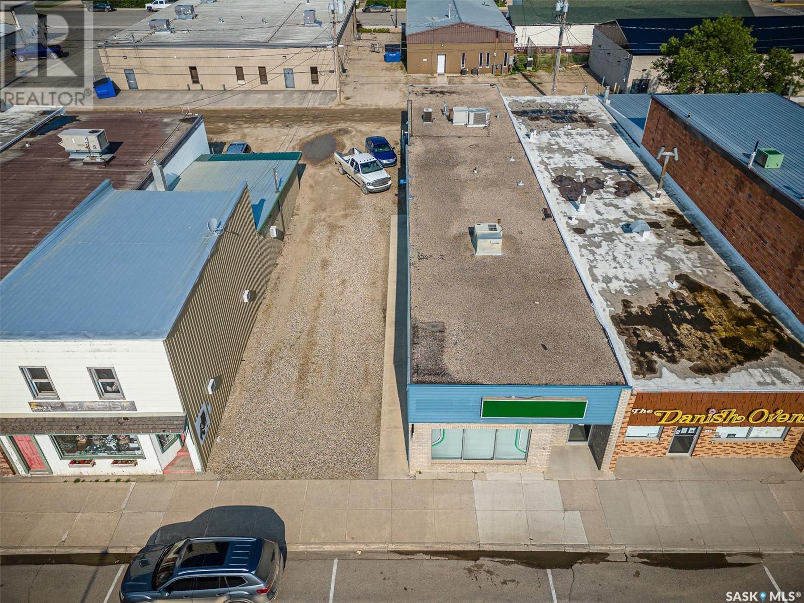 612 Main Street Property Photo 3