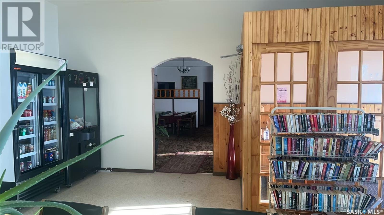 207 Railway Avenue Property Photo 6