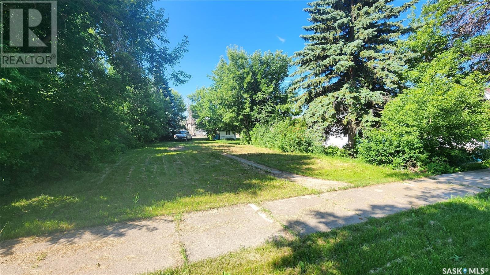 131 5th Avenue E Property Photo