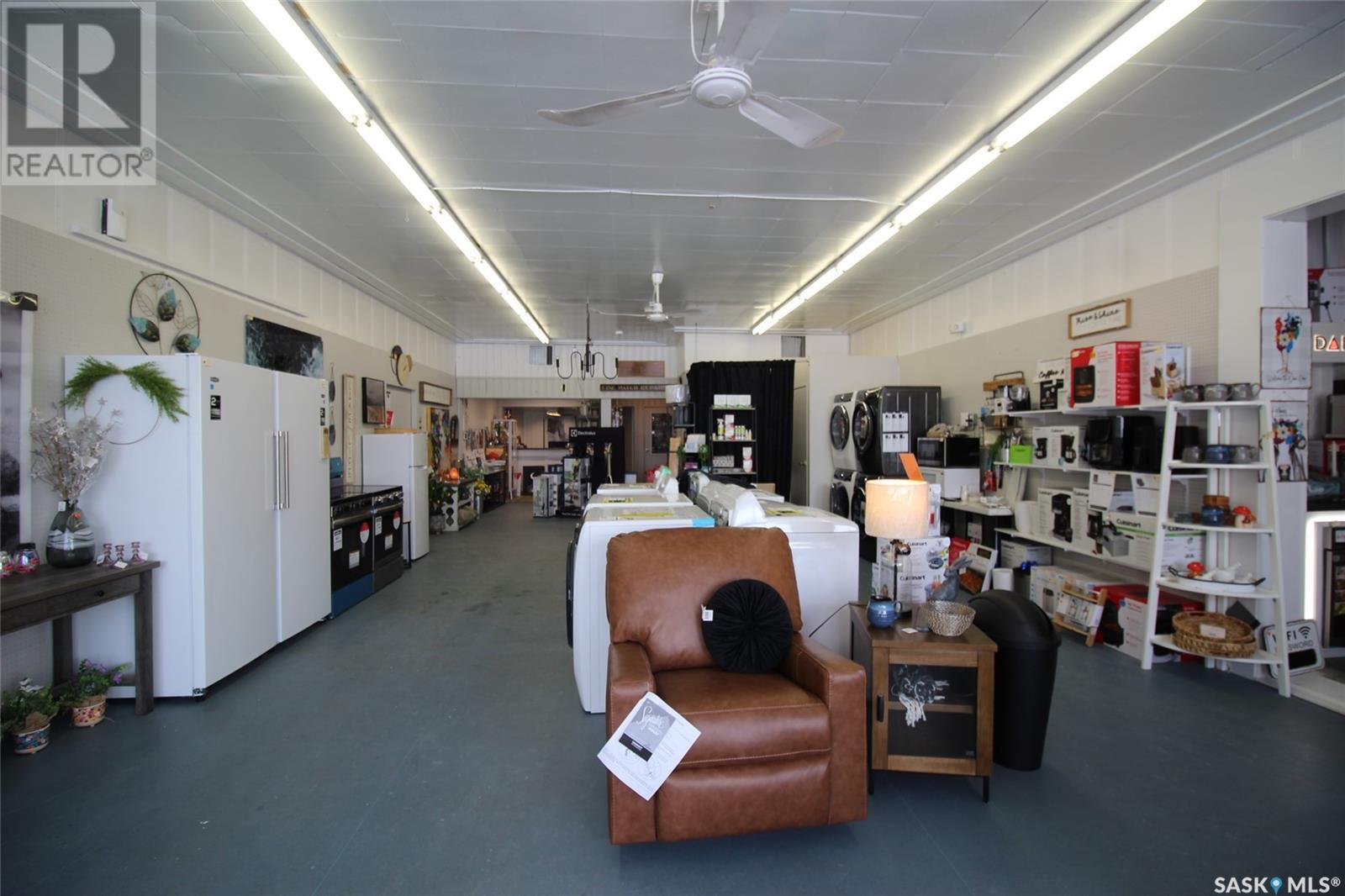 140 Centre Street Property Photo 5