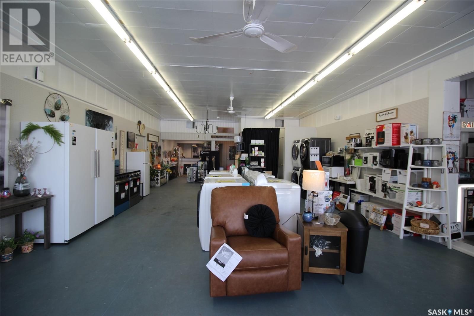 140 Centre Street Property Photo 6