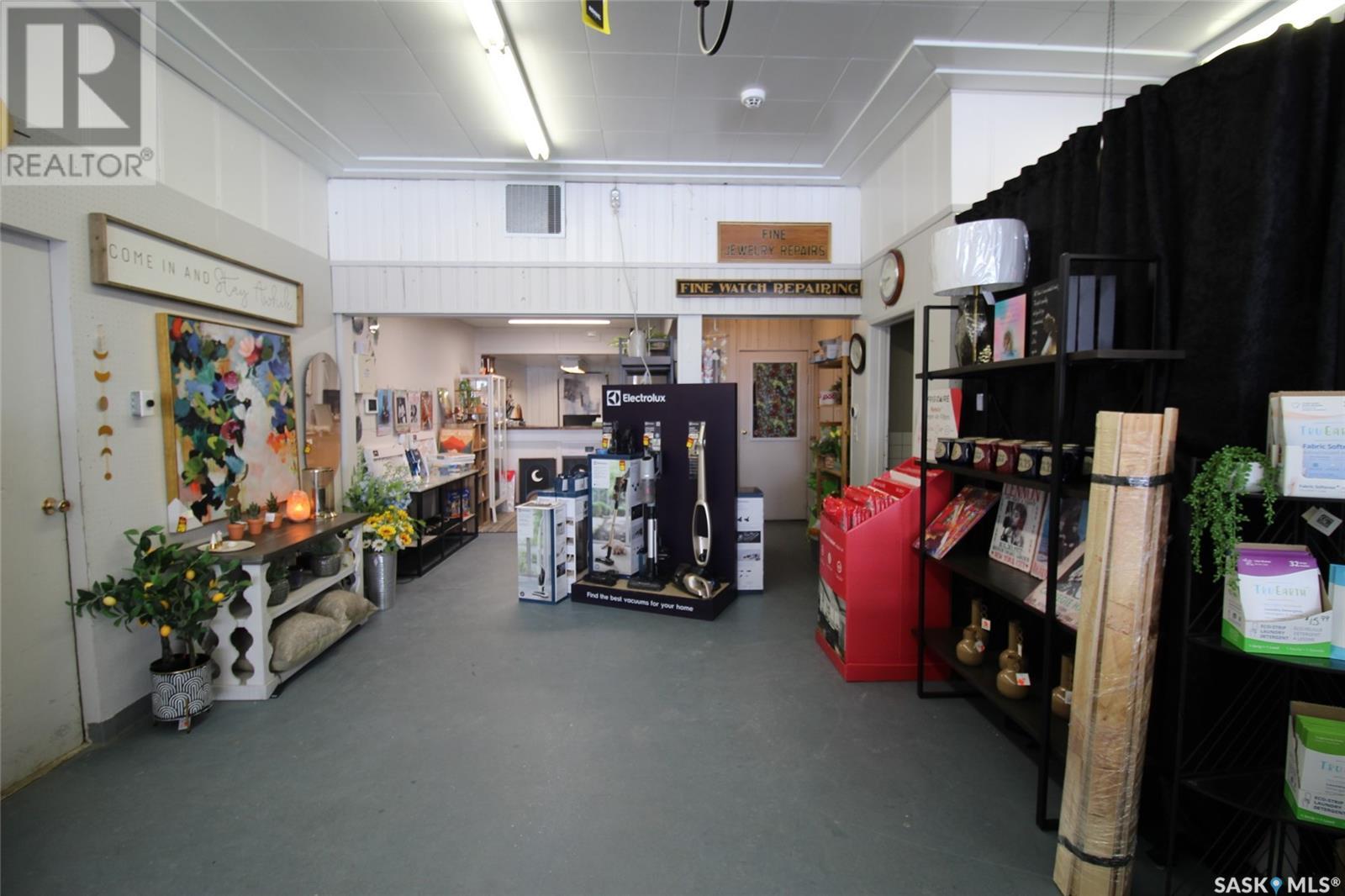 140 Centre Street Property Photo 7