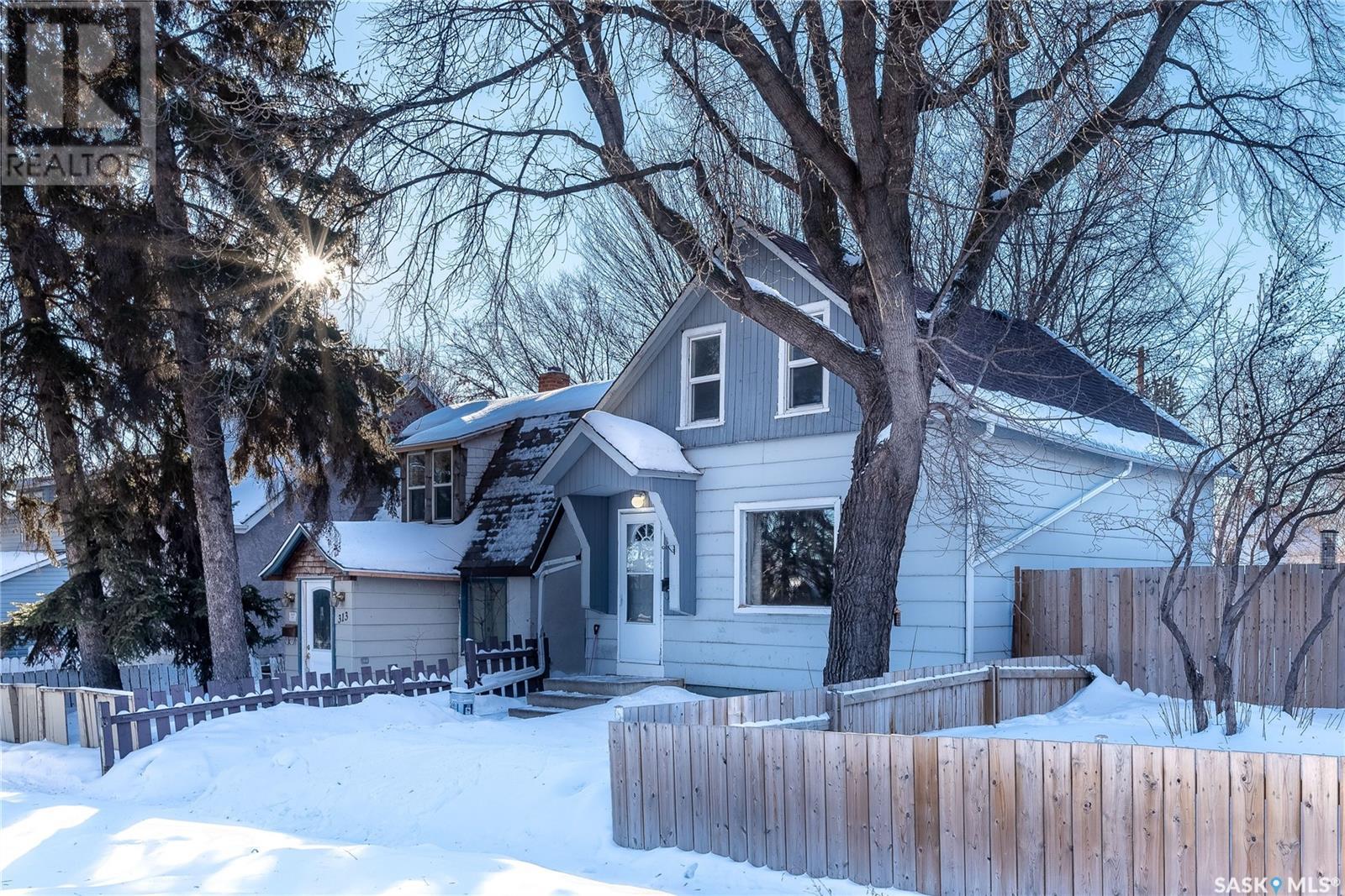 315 I AVENUE N Property Photo 1