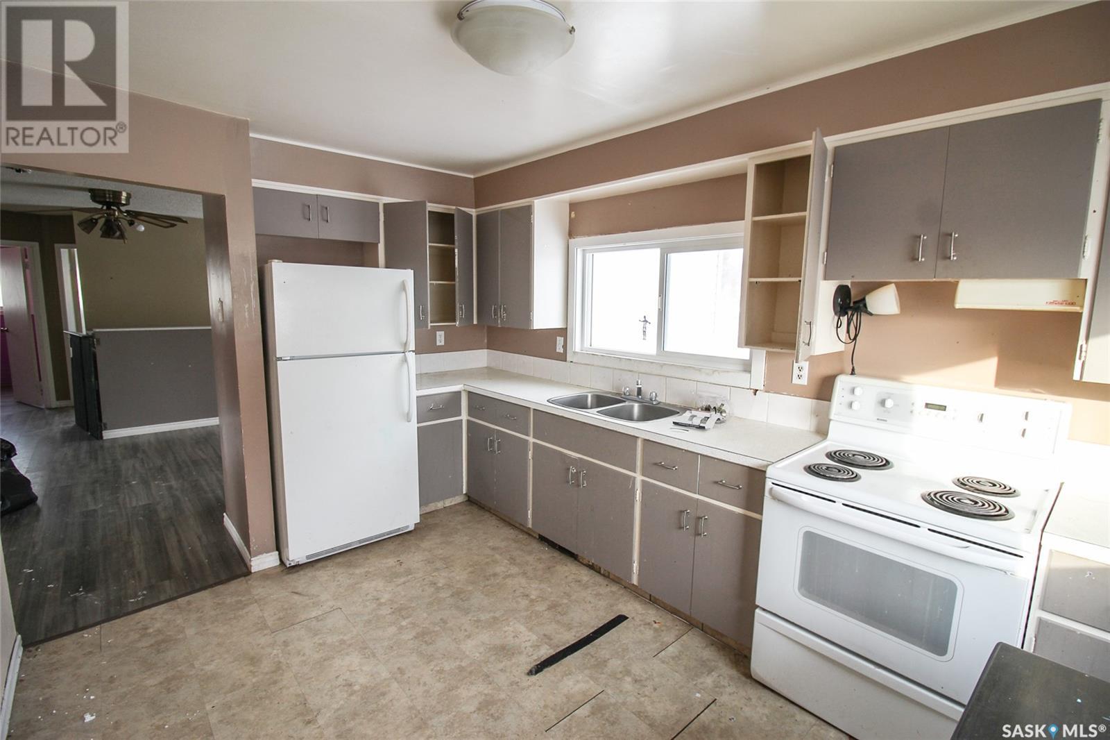 138 Redcoat Drive Property Photo 2