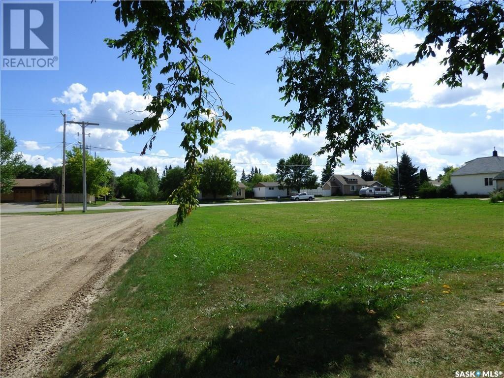 1050 Veterans Avenue Property Photo 5