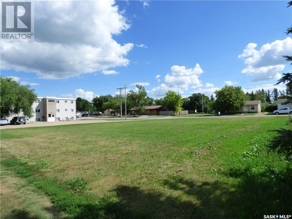 1050 Veterans Avenue Property Photo 6