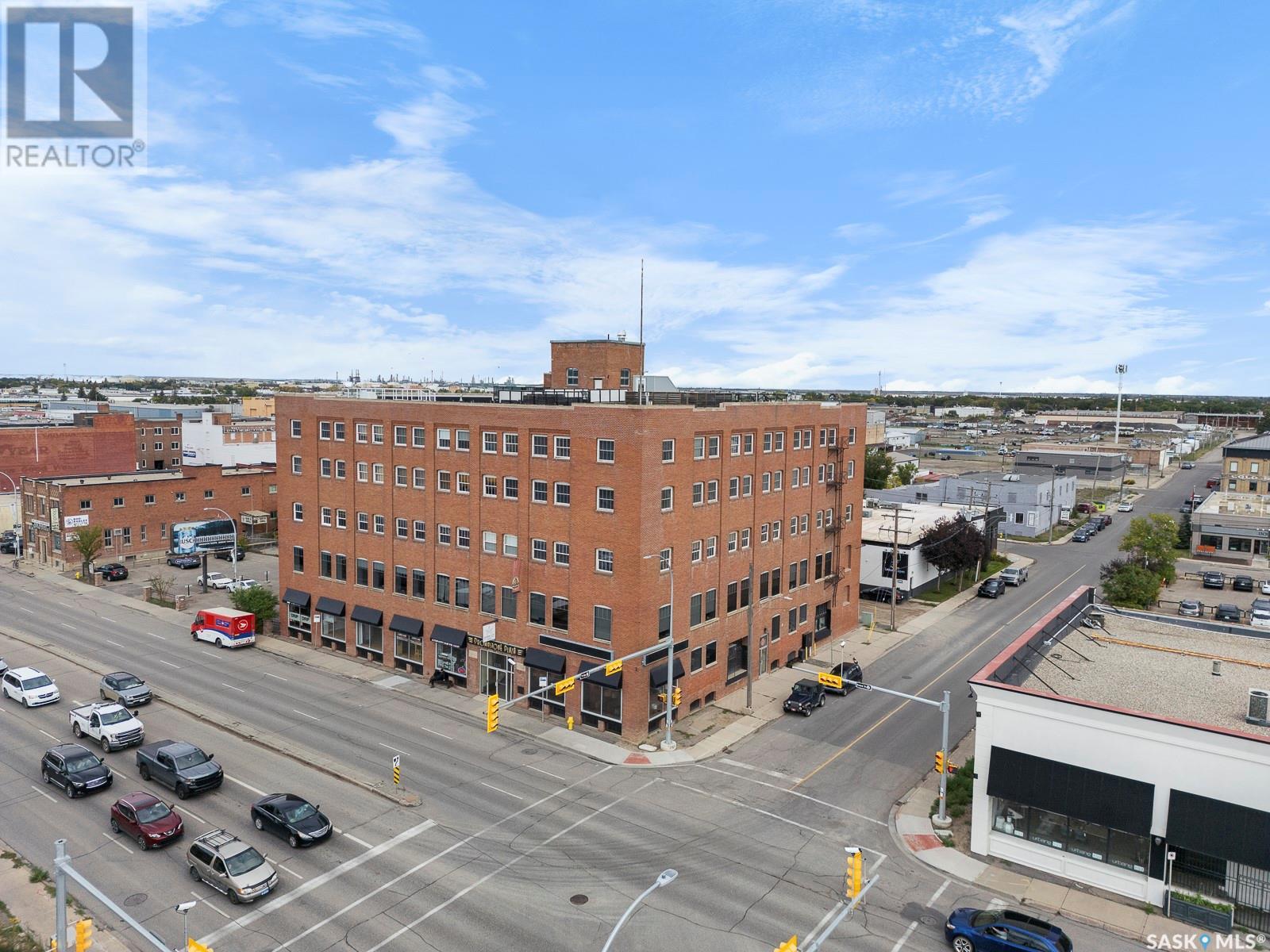 202 1275 BROAD STREET Property Photo 1