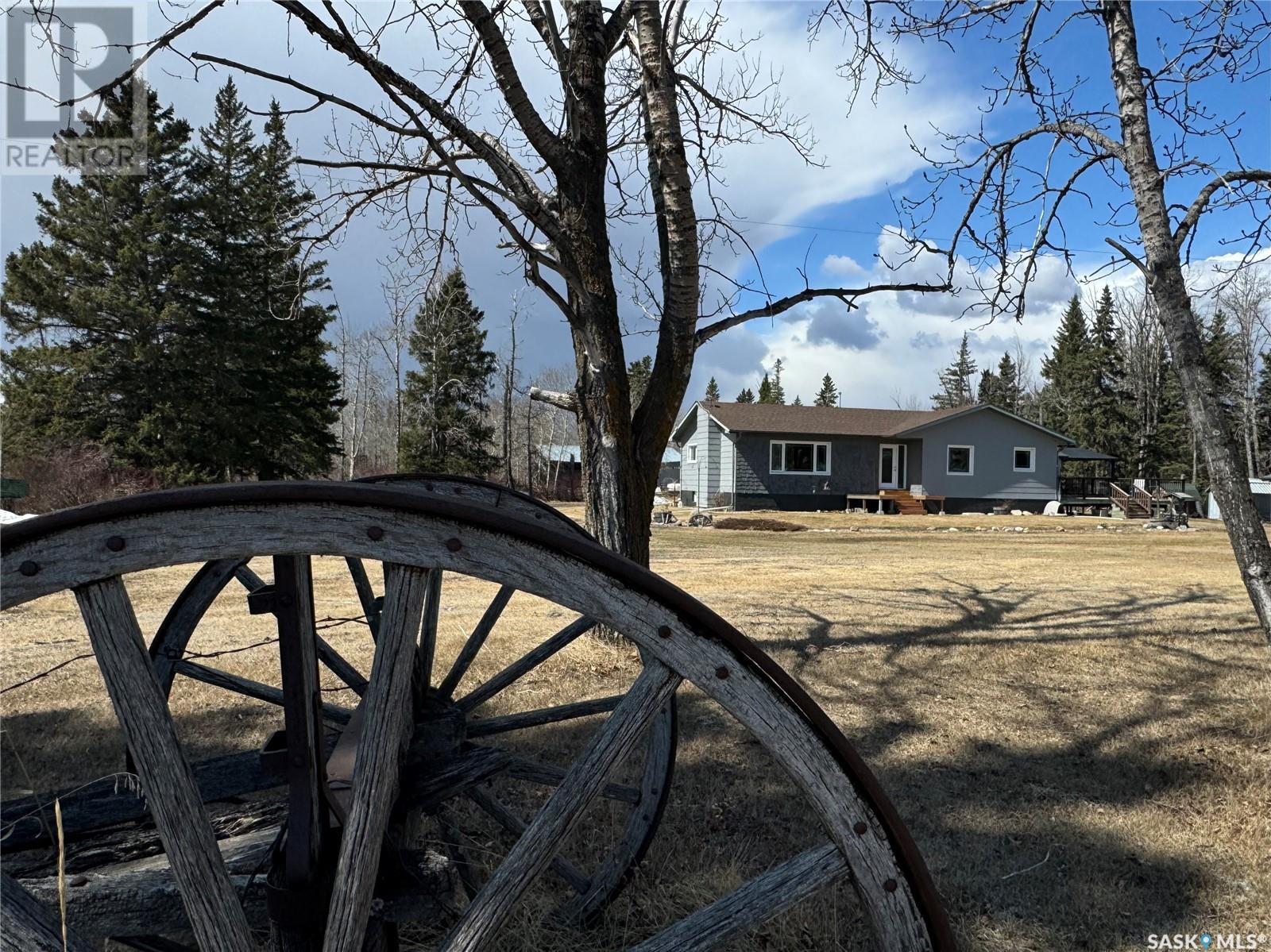 Jansen Acreage Property Photo 1