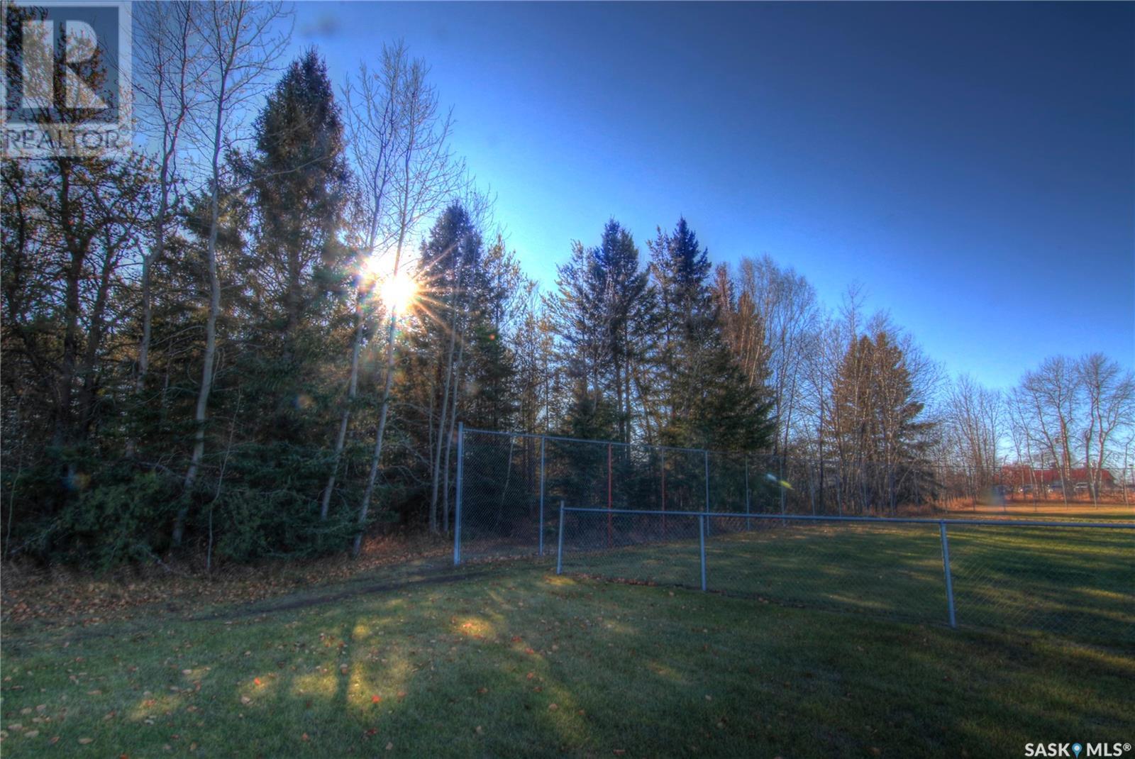1 12th Avenue W Property Photo 9