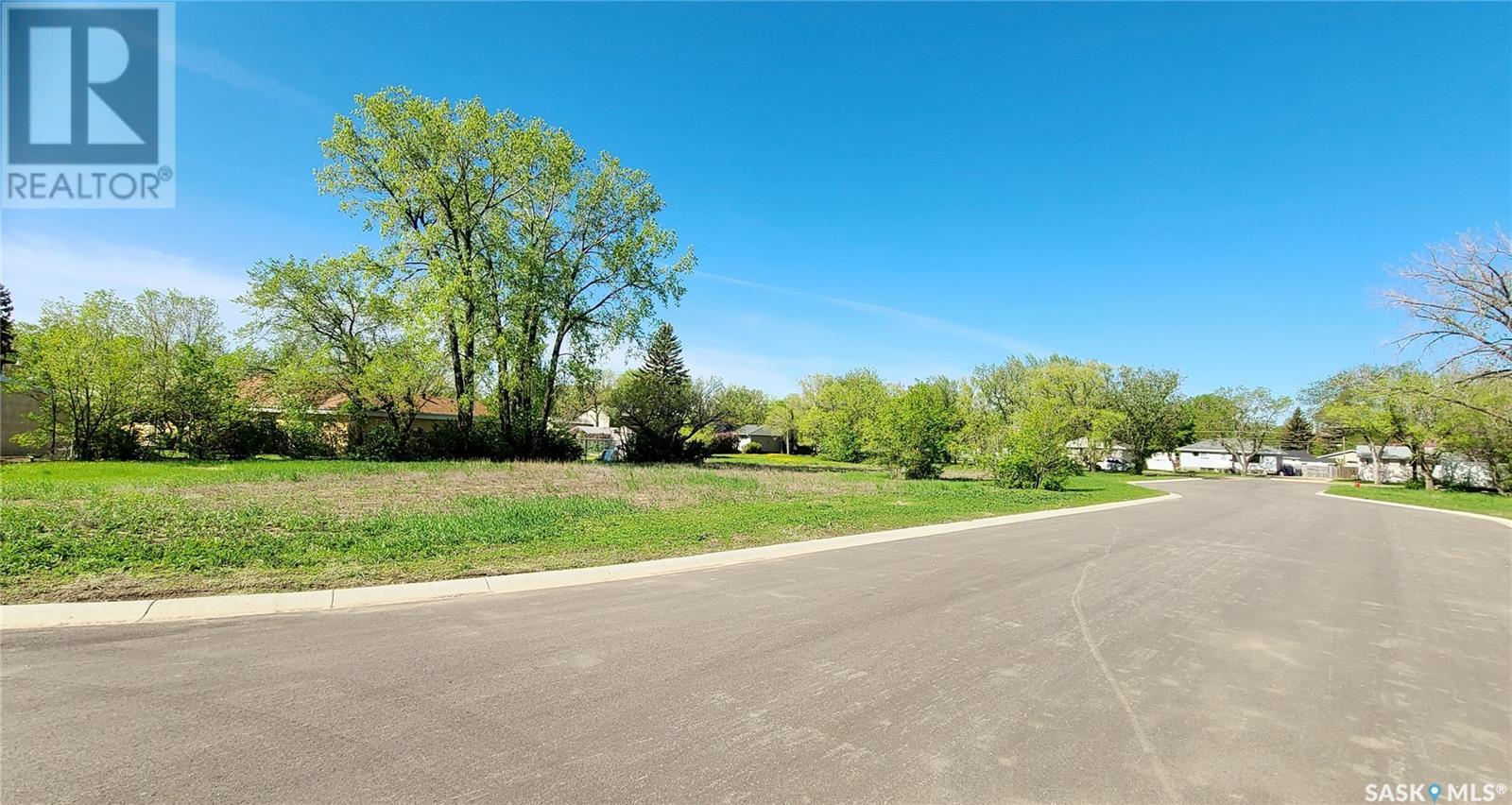 16 Kenney Crescent Property Photo 11