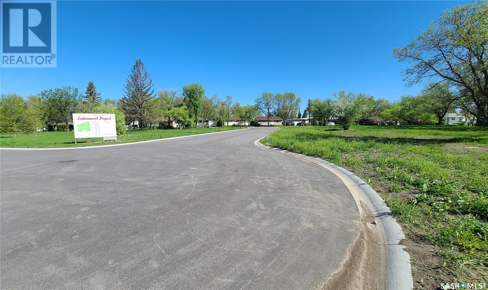 16 Kenney Crescent Property Photo 16