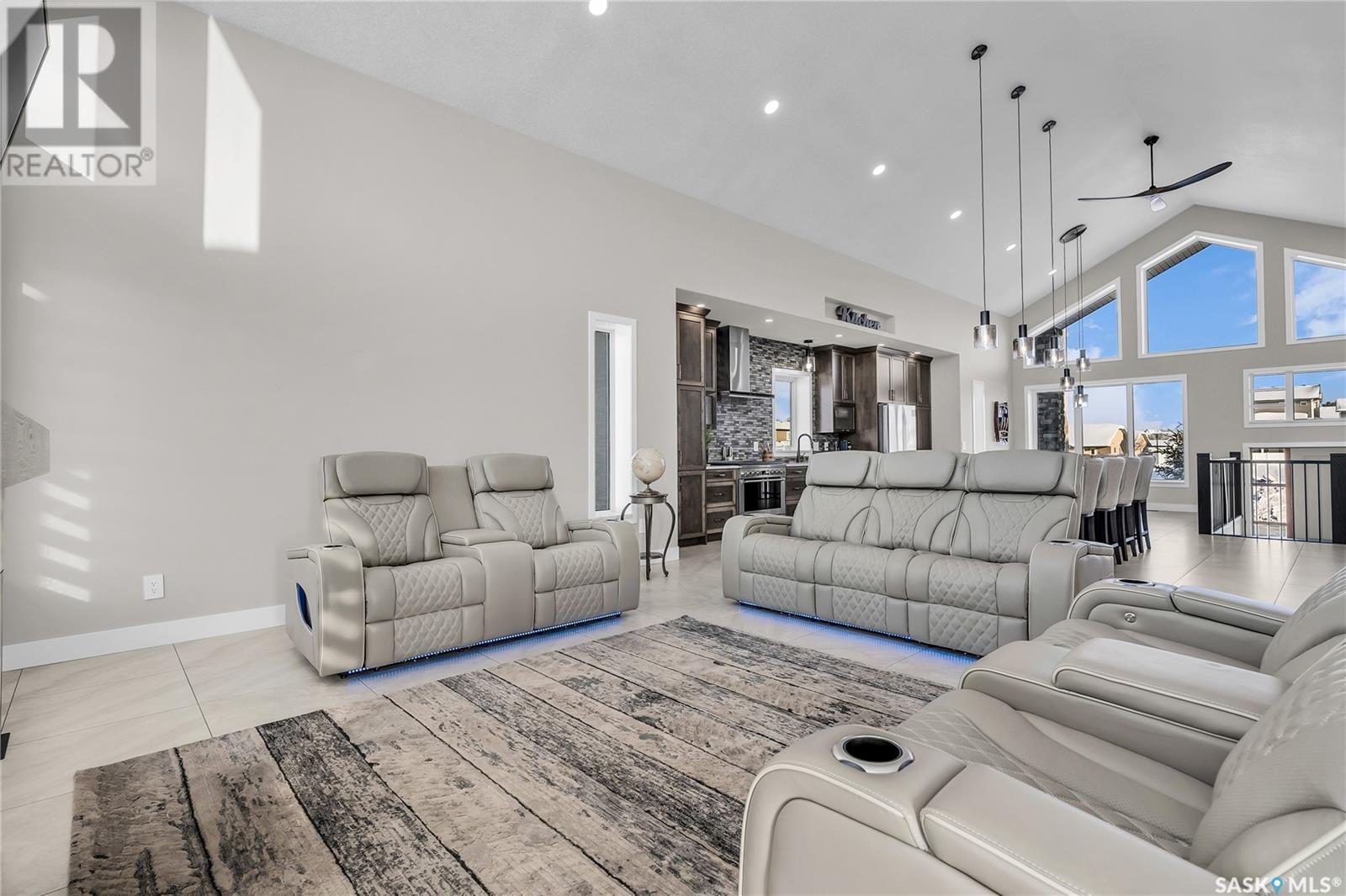 9 Loewen Court Property Photo 27