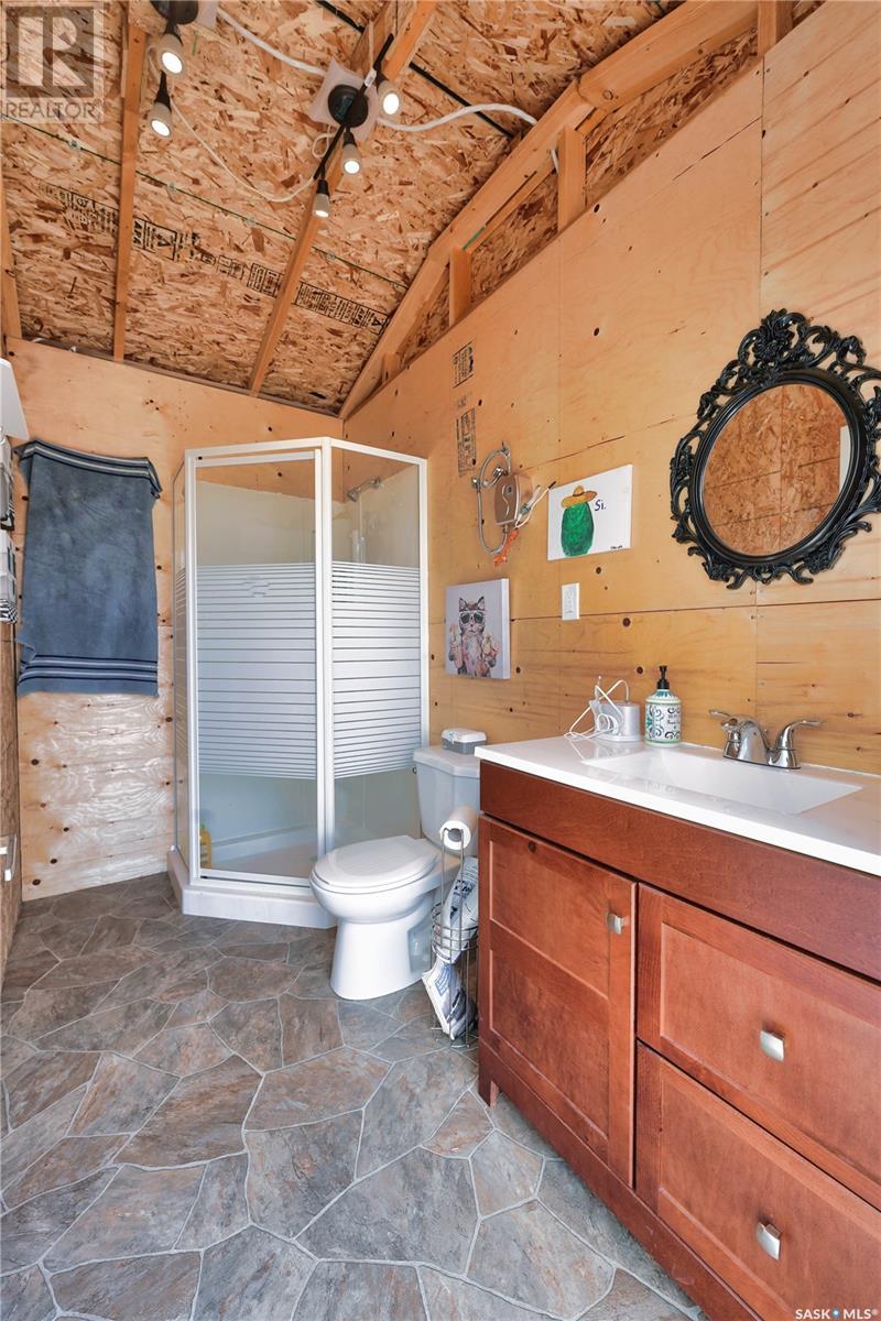 405 Ash Avenue Property Photo 3