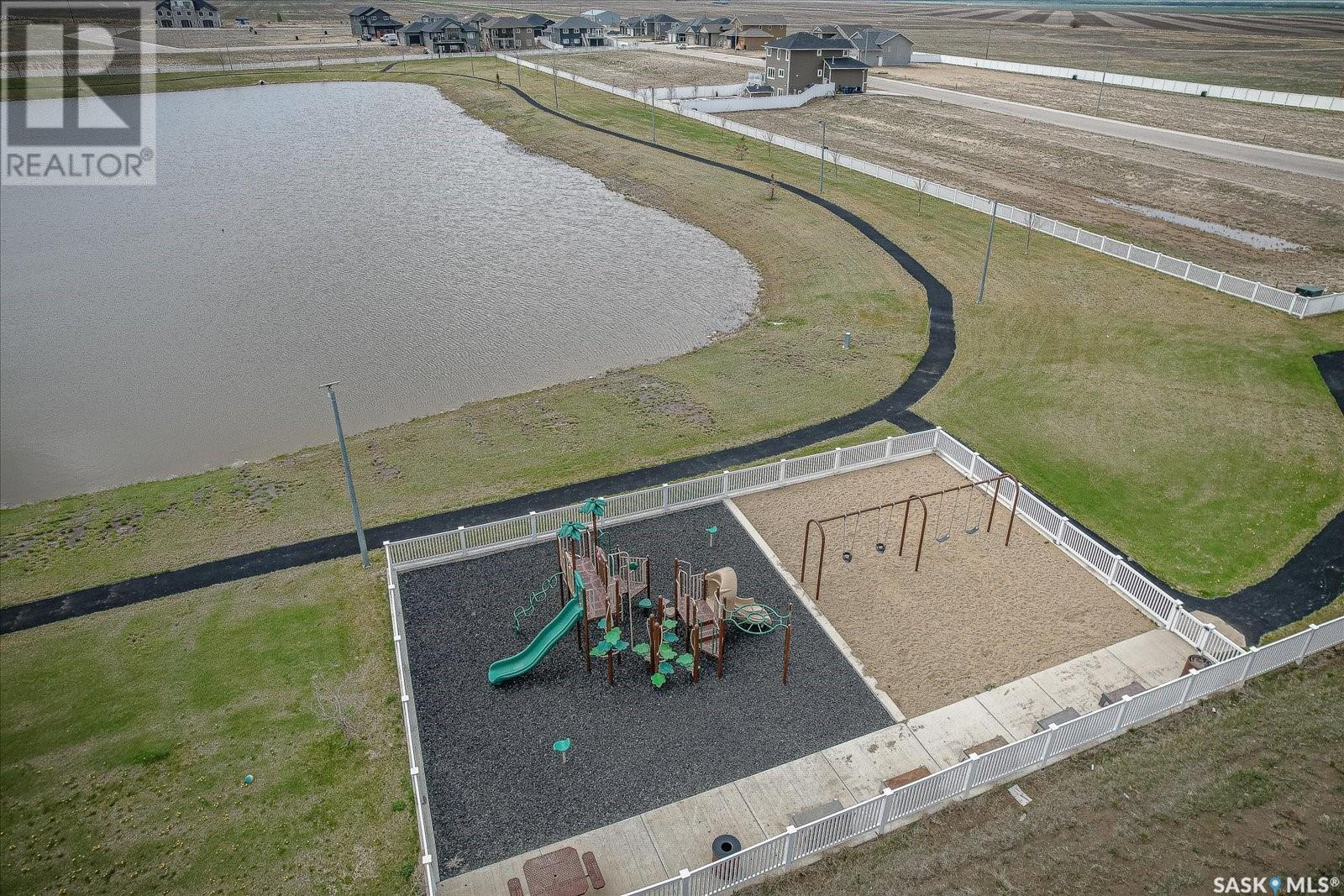 507 Prairie View Rise Property Photo 3