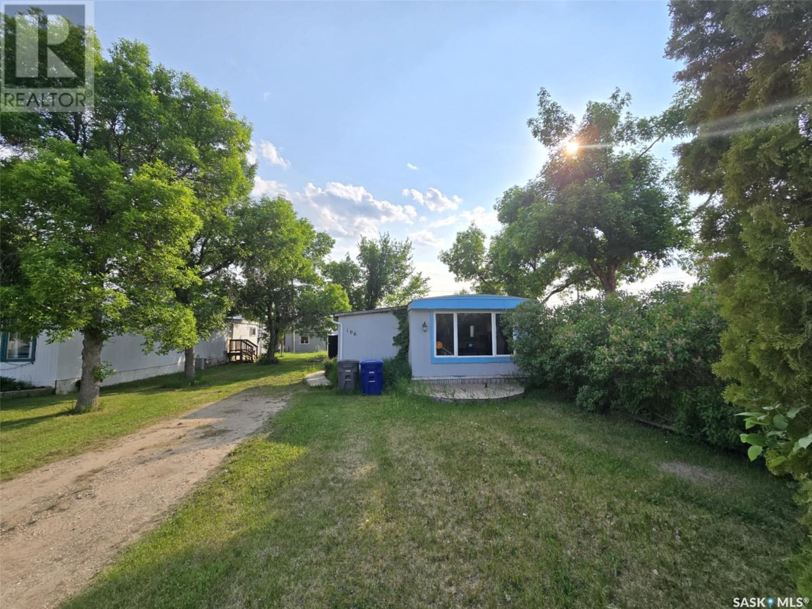 106 Larch Street Property Photo 1