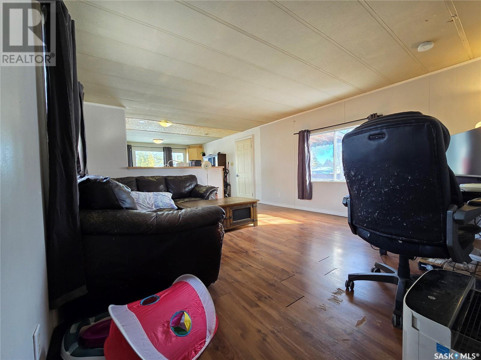 106 Larch Street Property Photo 8