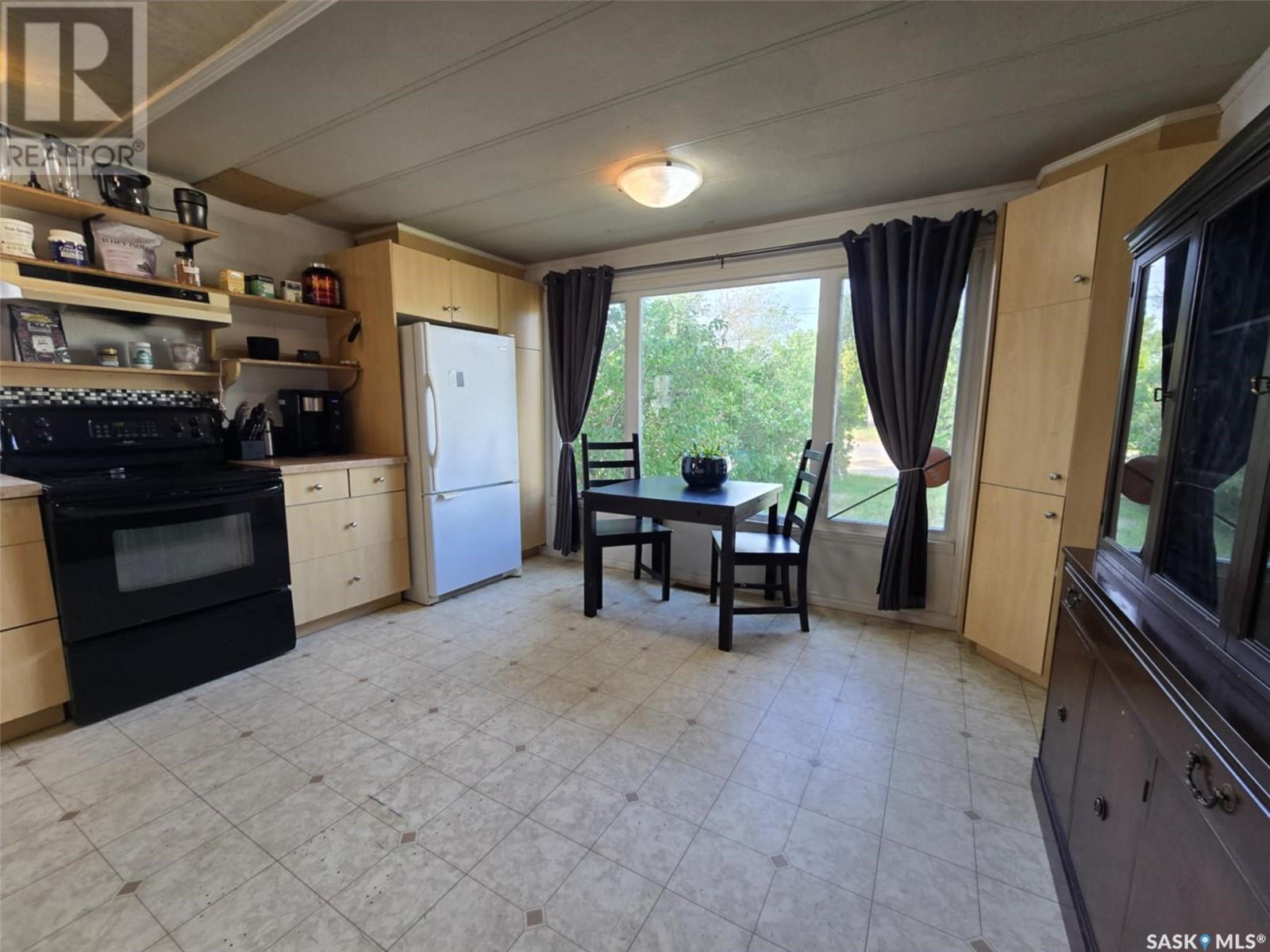106 Larch Street Property Photo 23