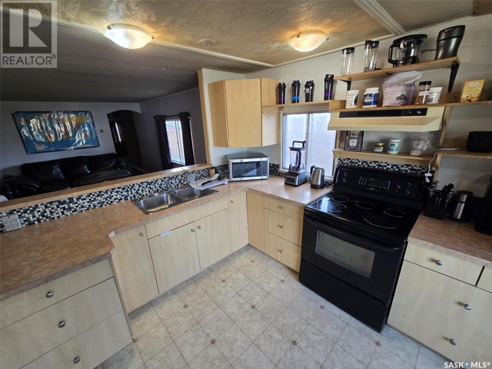 106 Larch Street Property Photo 25