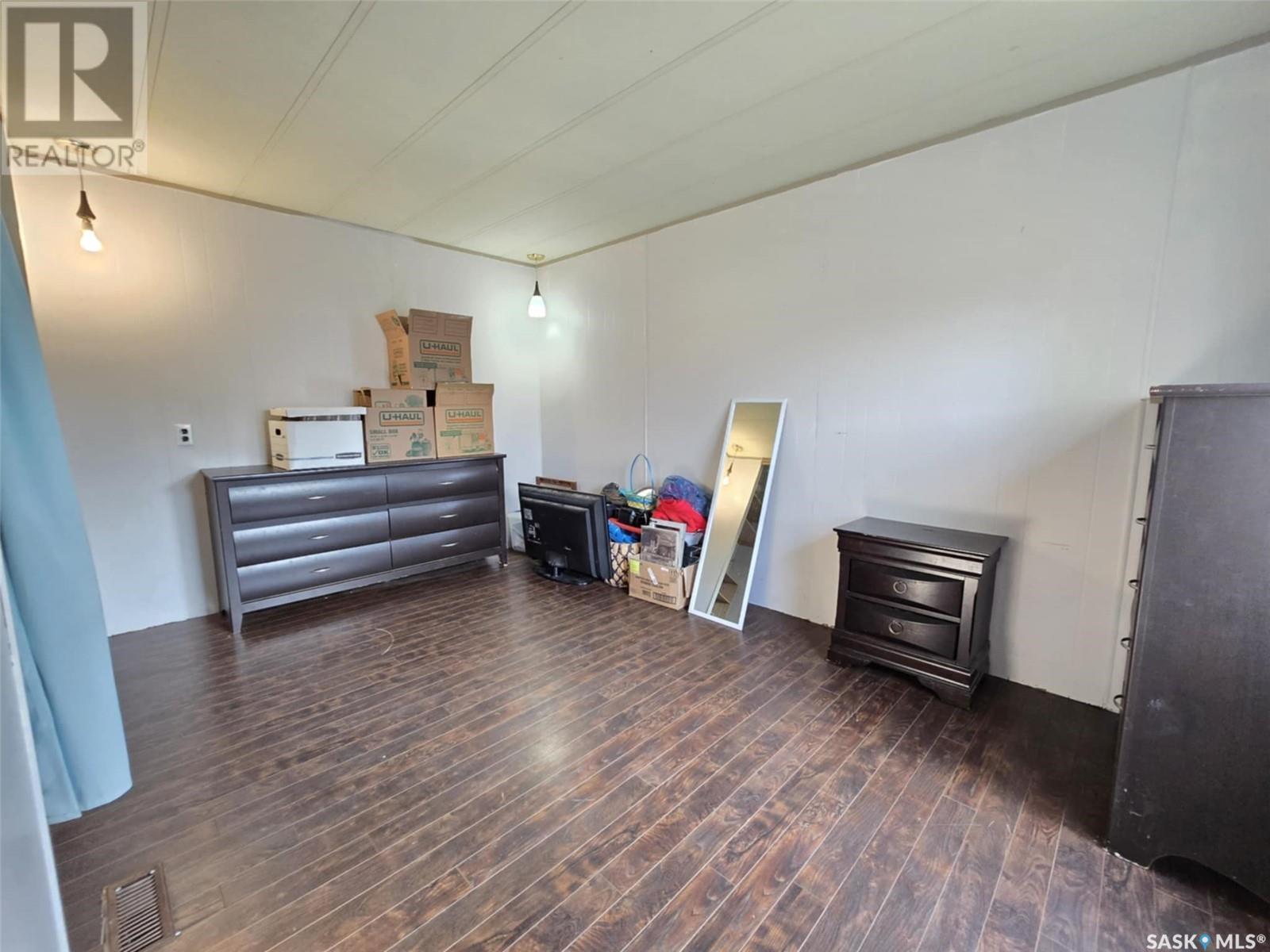 106 Larch Street Property Photo 32