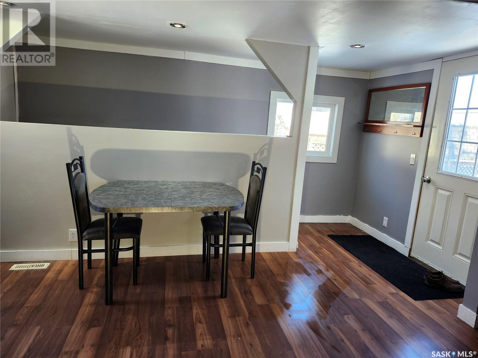 7 Park Street Property Photo 3