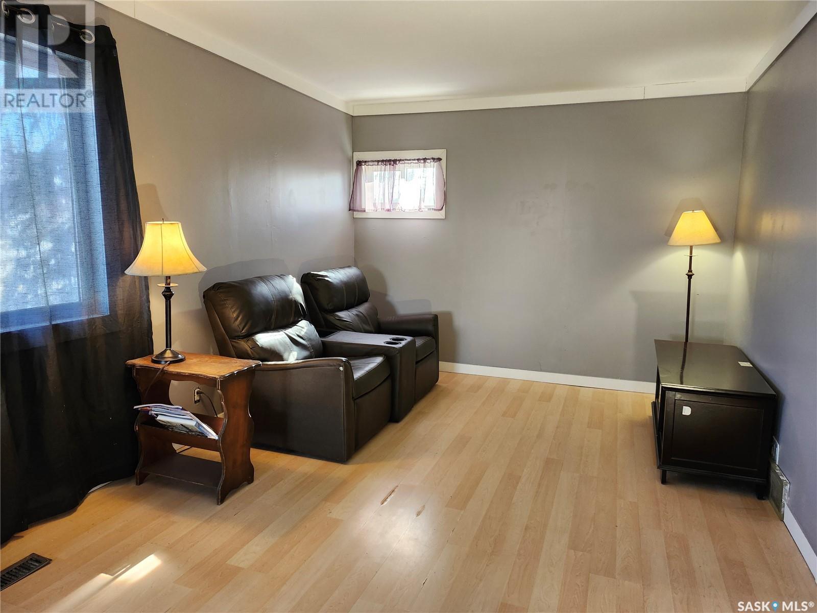 7 Park Street Property Photo 6