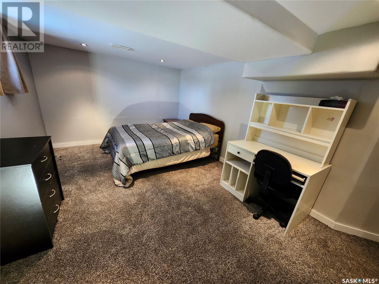 7 Park Street Property Photo 13