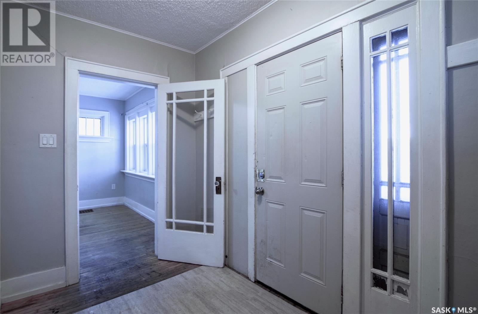 3235 Dewdney Avenue Property Photo 4
