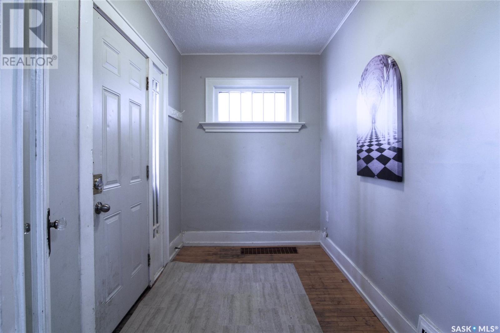 3235 Dewdney Avenue Property Photo 5