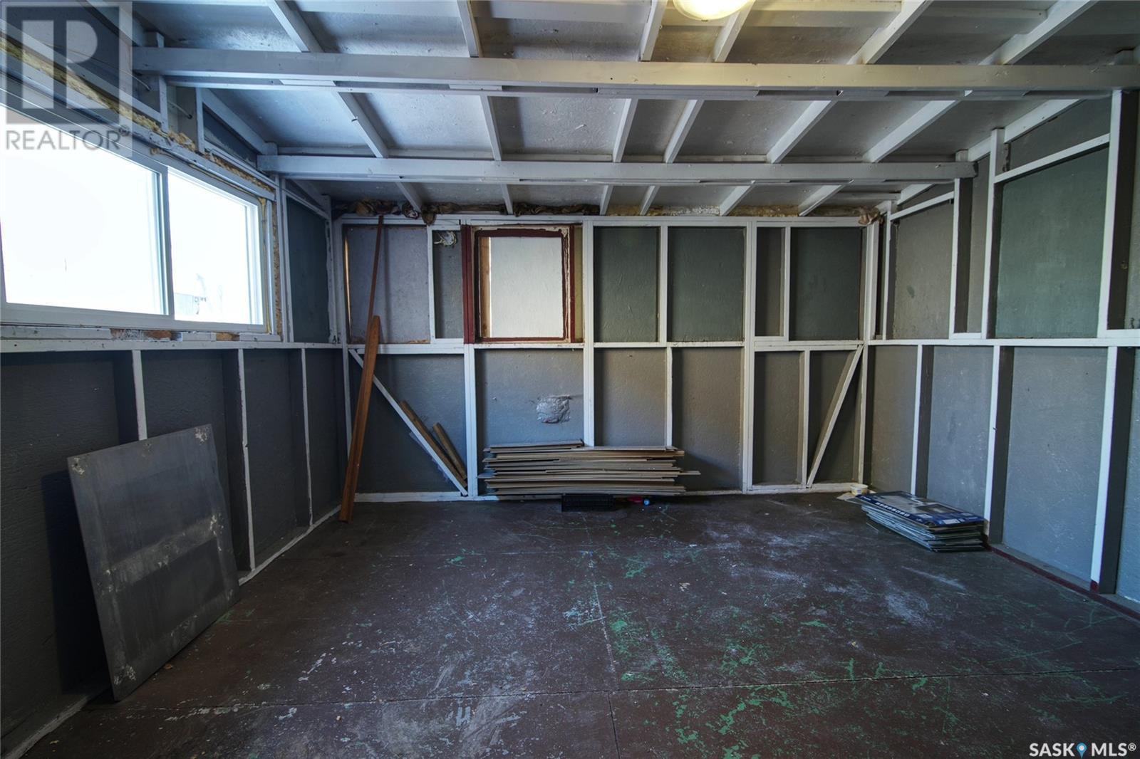 3235 Dewdney Avenue Property Photo 12