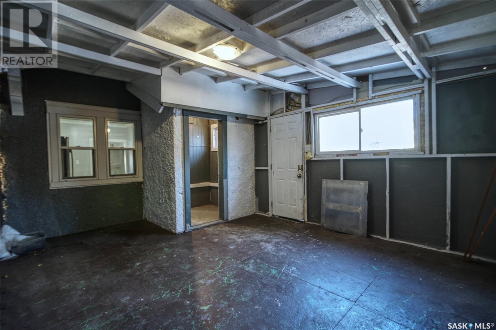 3235 Dewdney Avenue Property Photo 13