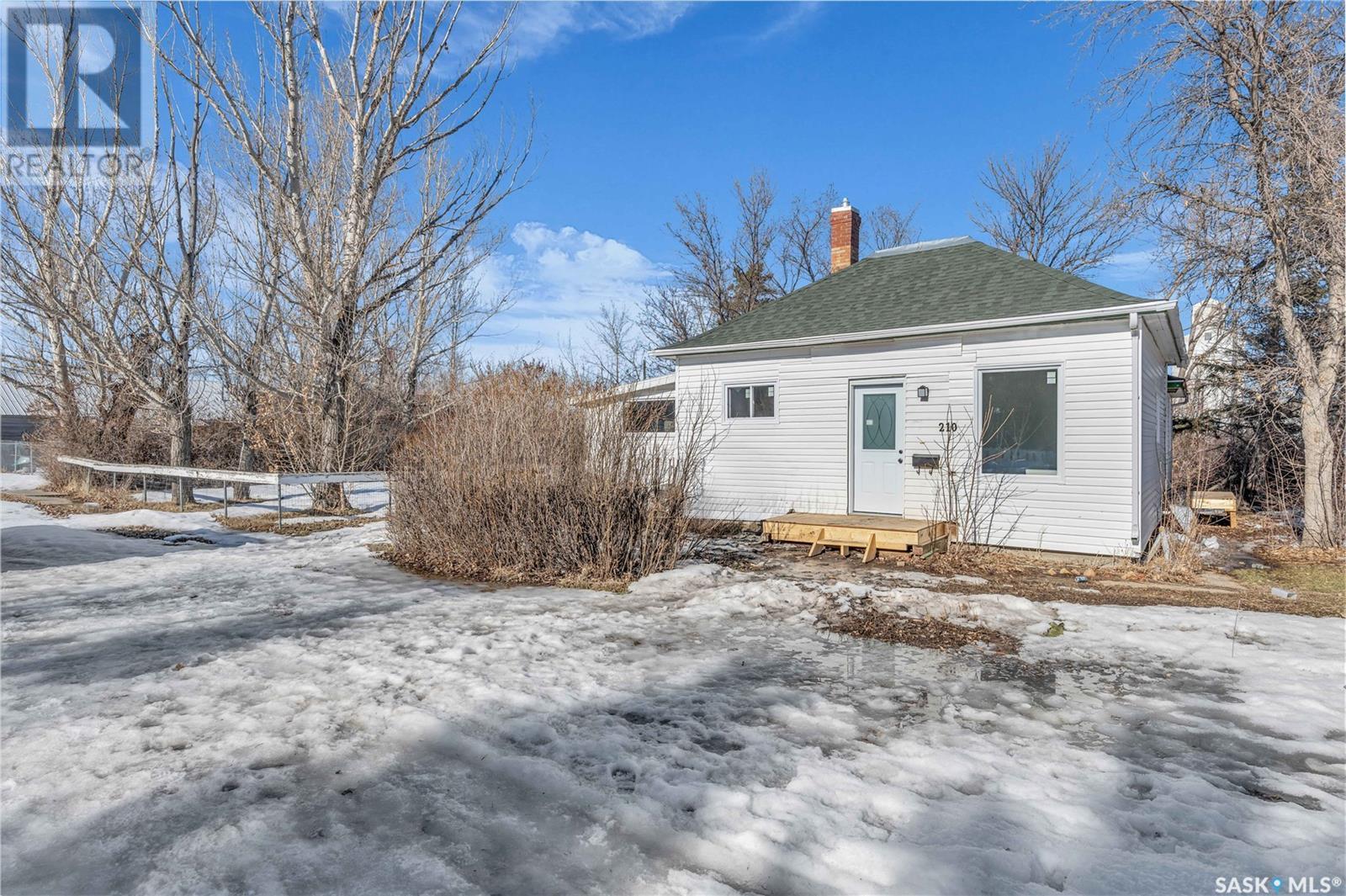Briercrest Real Estate Listings Main Image