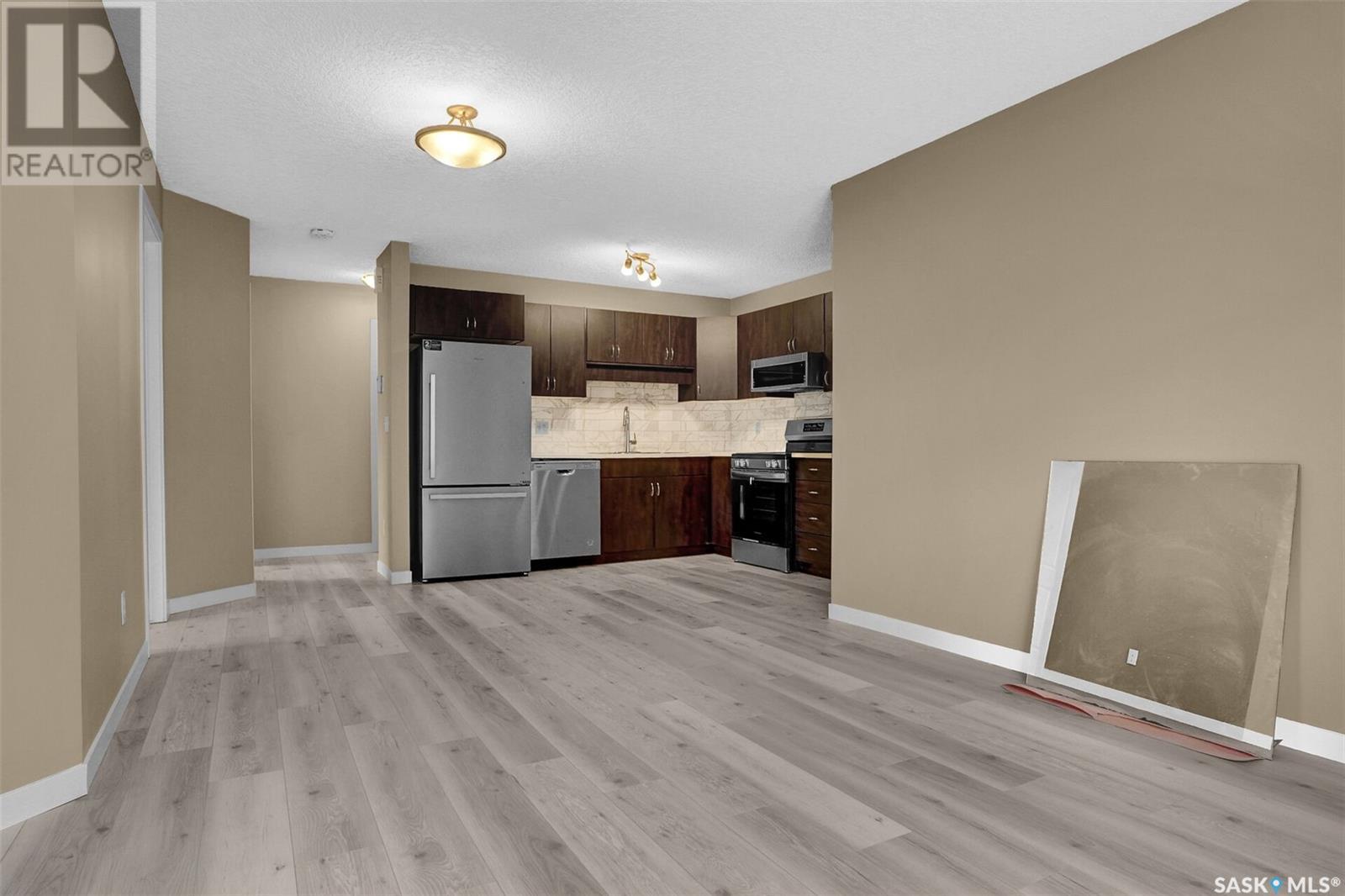69 5537 Blake Crescent Property Photo 8