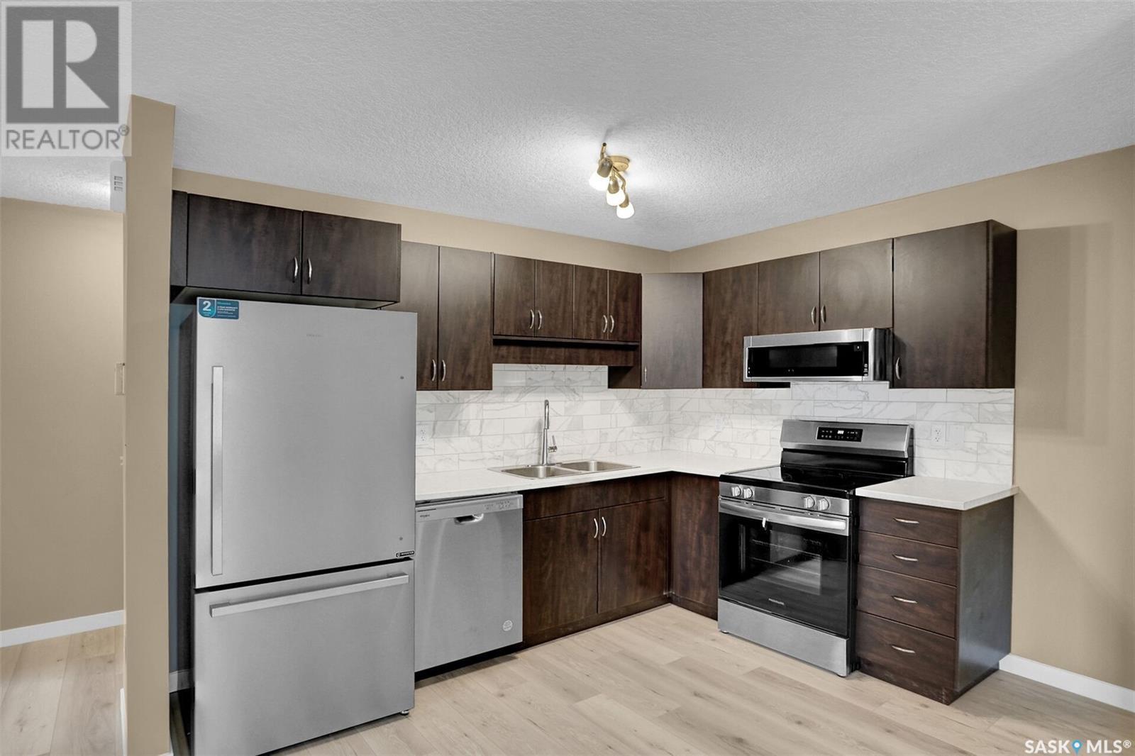 69 5537 Blake Crescent Property Photo 11