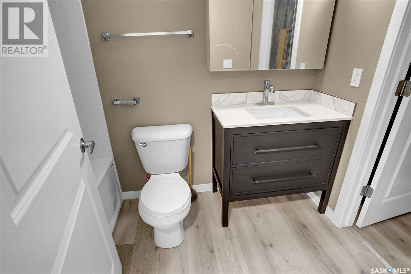 69 5537 Blake Crescent Property Photo 13
