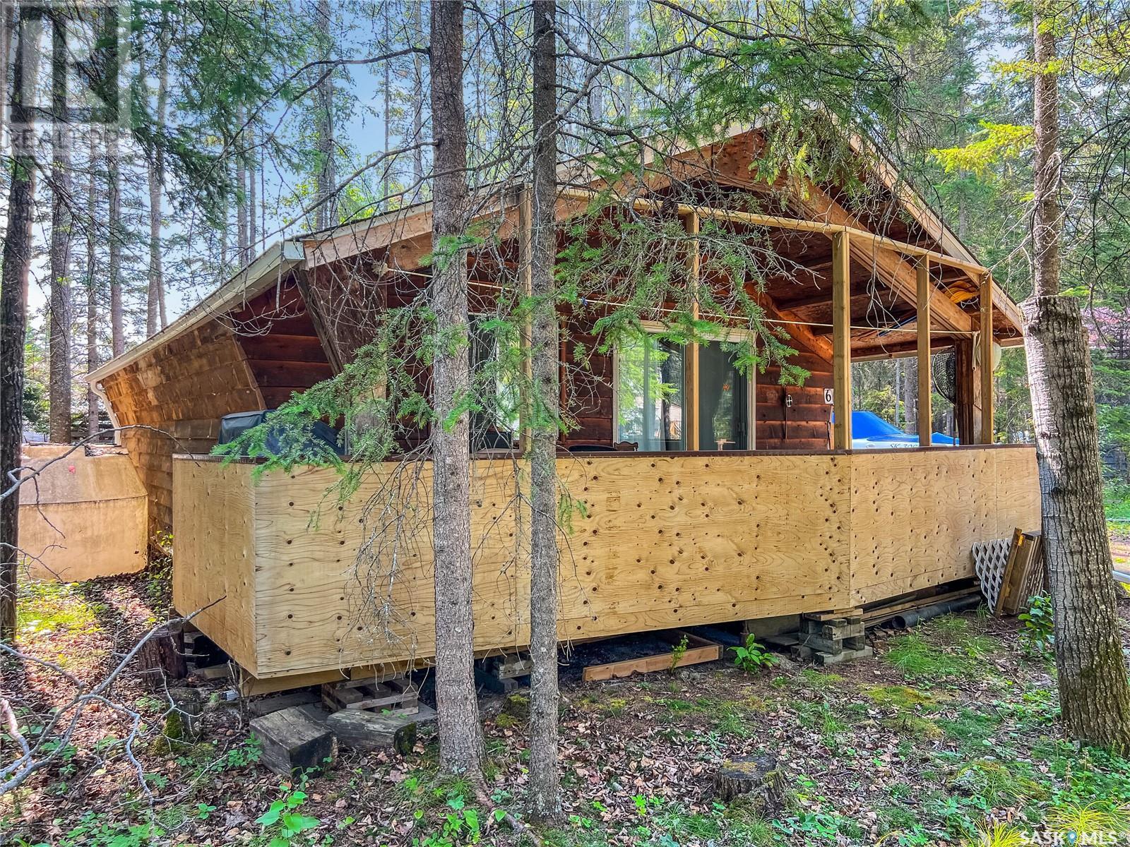 6 3rd Avenue Property Photo