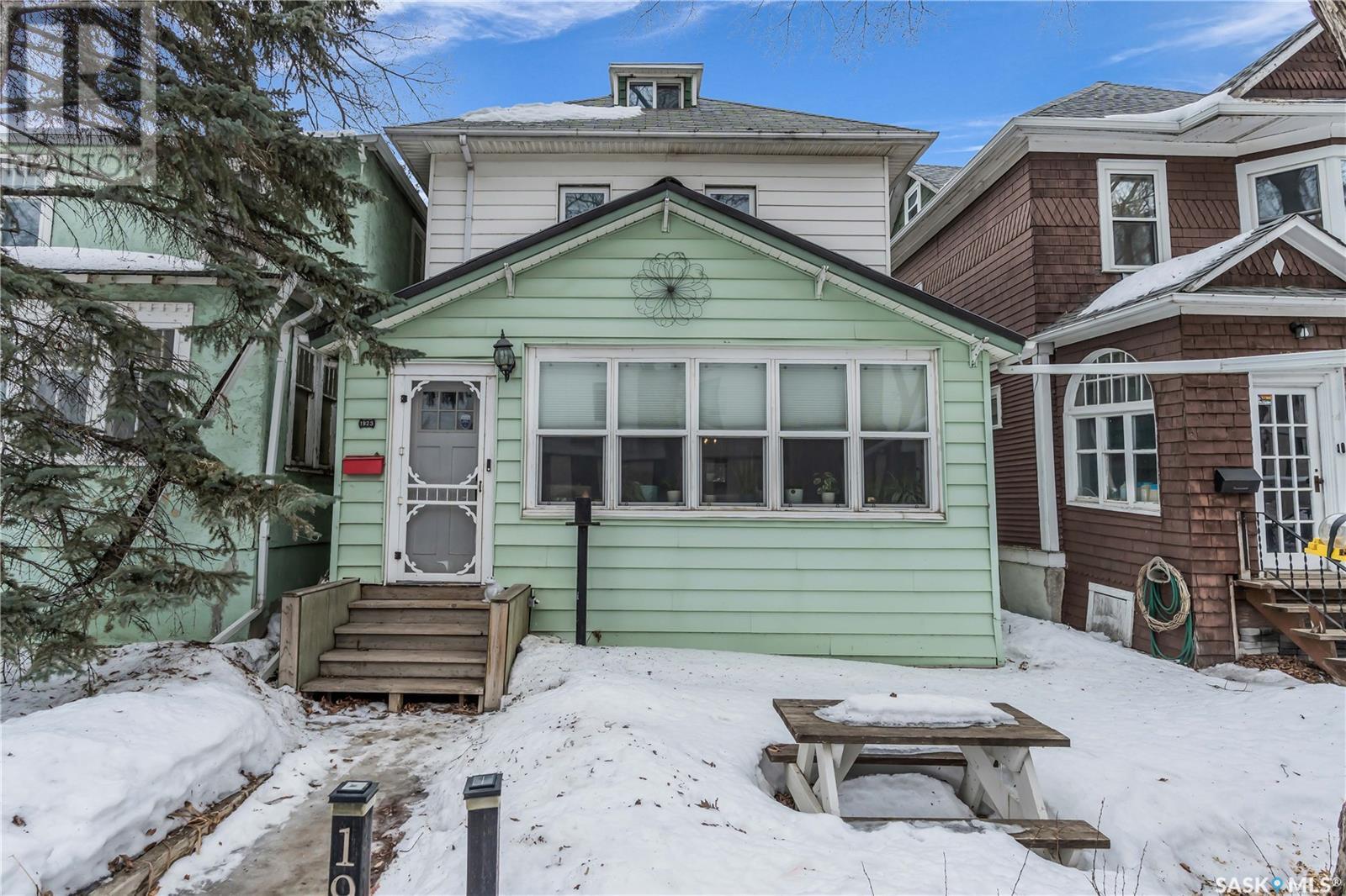 1923 Rae Street Property Photo 2
