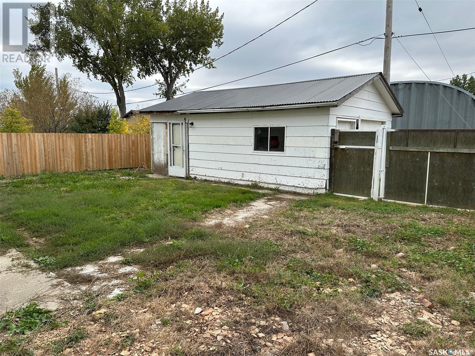 238 Young Street Property Photo 29