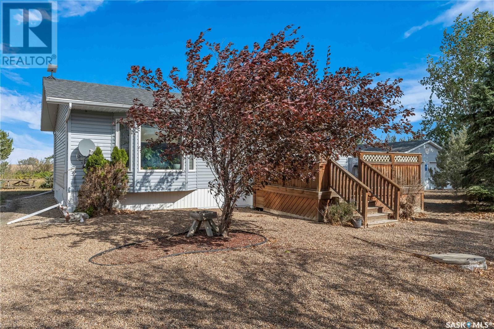 901 Connaught Avenue Property Photo 2