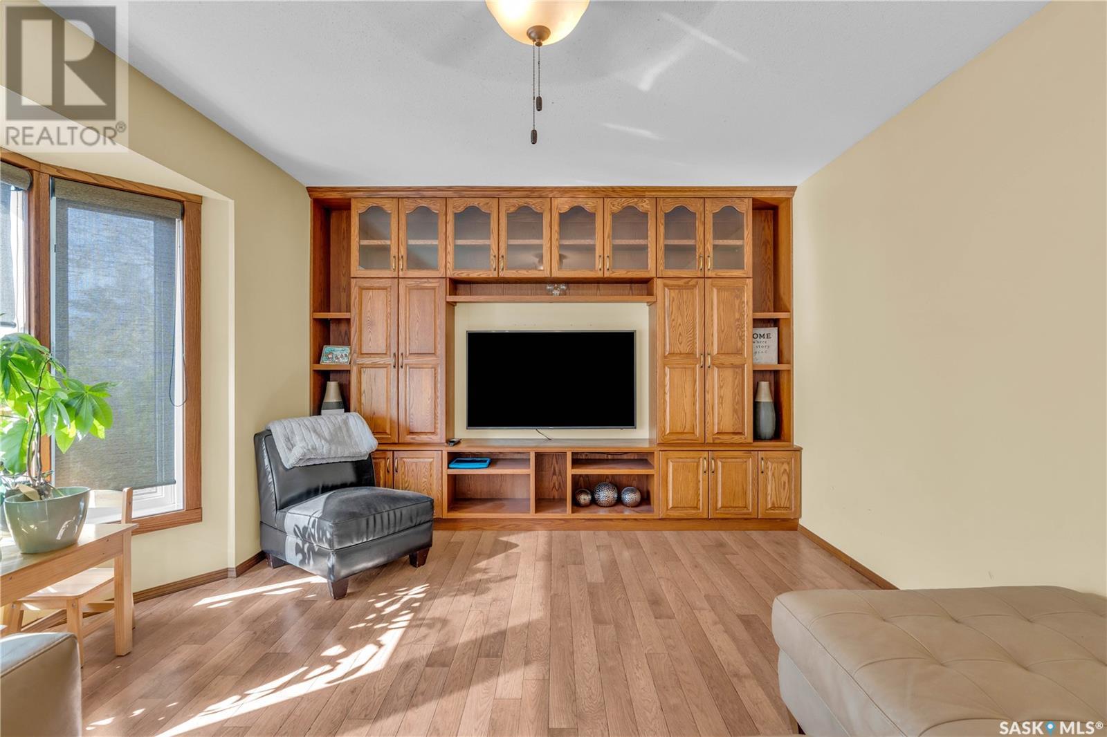 901 Connaught Avenue Property Photo 16