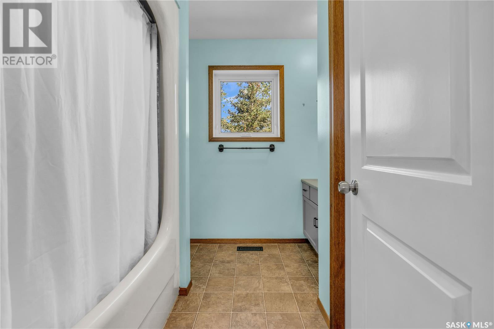 901 Connaught Avenue Property Photo 20