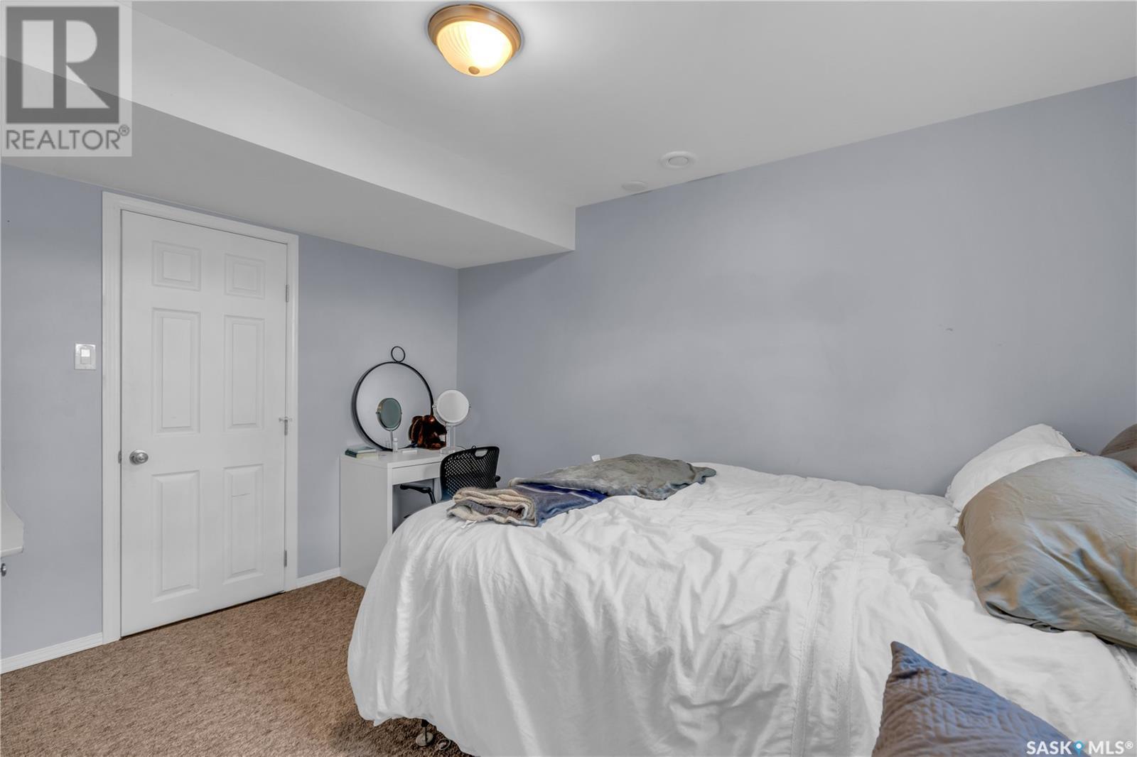901 Connaught Avenue Property Photo 24