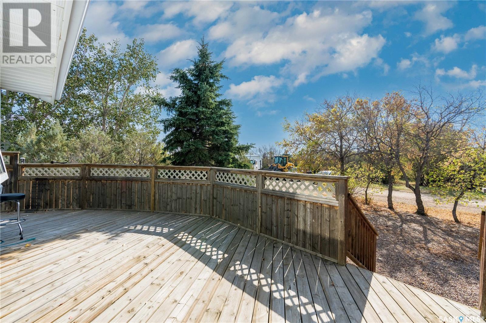 901 Connaught Avenue Property Photo 31