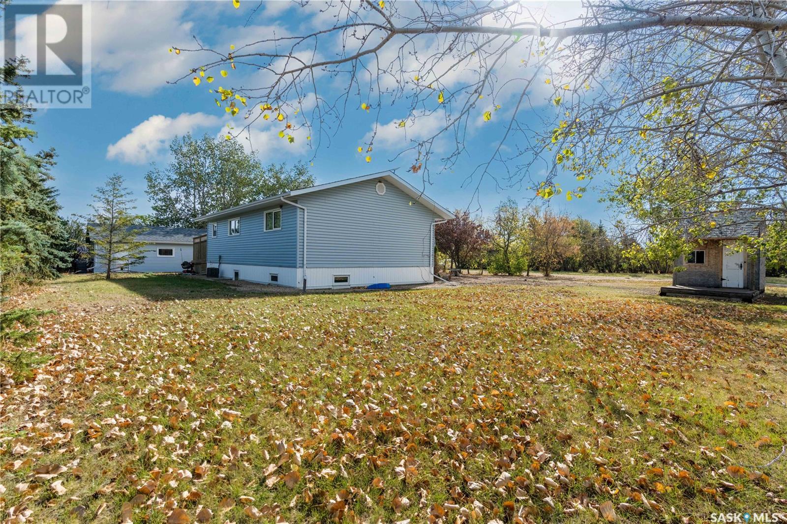 901 Connaught Avenue Property Photo 32