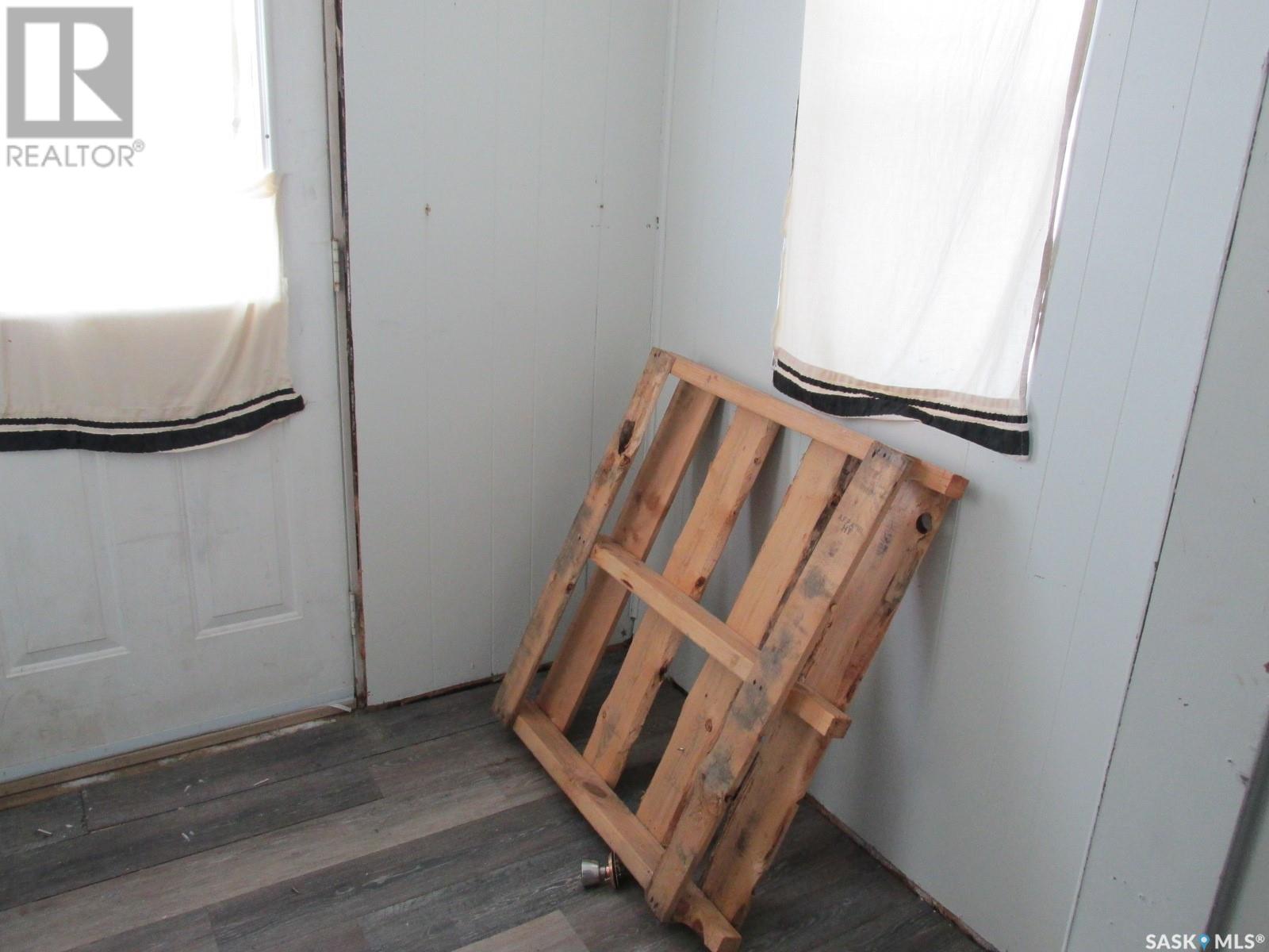610 Nipawin Road E Property Photo 7