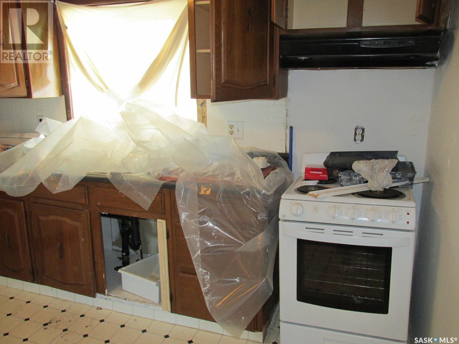610 Nipawin Road E Property Photo 14